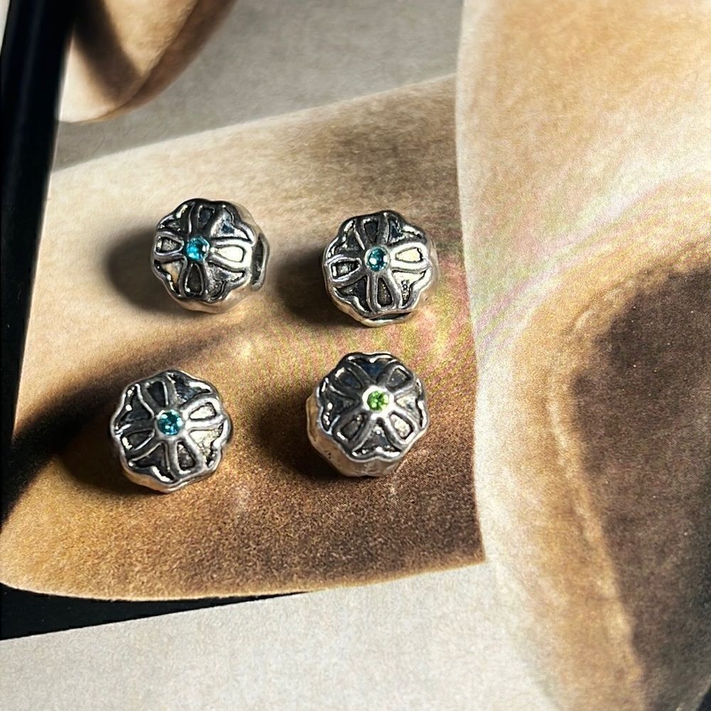 Charms 4pcs